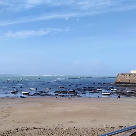 Piso En La Caleta 公寓 加的斯