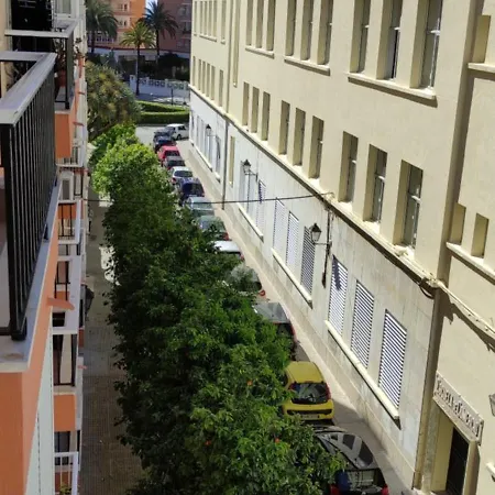 公寓 Piso En La Caleta 加的斯