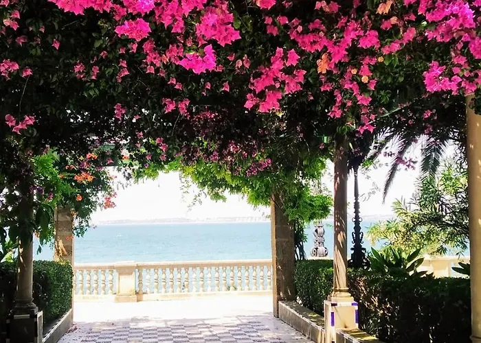 Piso En La Caleta * كاديز