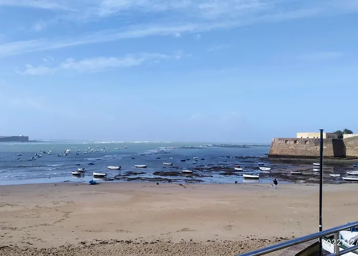 Piso En La Caleta Appartamento Cadice